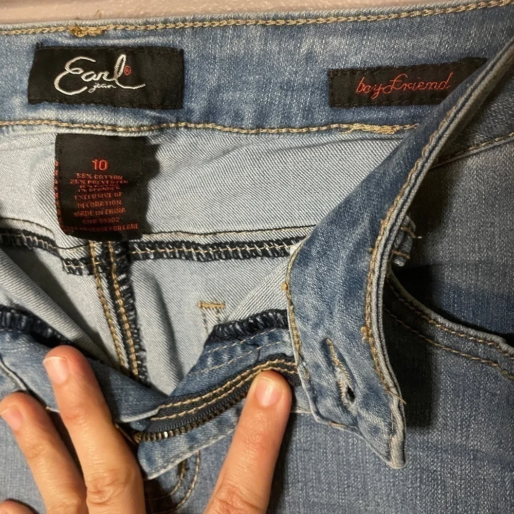 Earl Jean Distressed Mid Rise Boyfriend Jeans - Picture 3 of 6